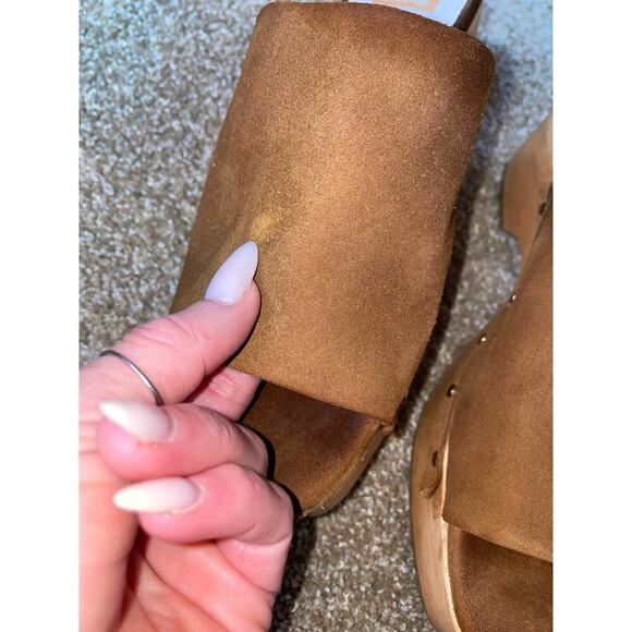 Dolce Vita DORADO Women’s Saddle Brown Suede Clog Sandals MSRP $120 SZ 8 slip on - Picture 4 of 5